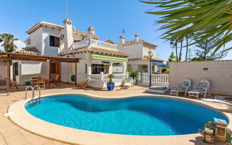 Chalet - Venta - La Zenia - Orihuela Costa