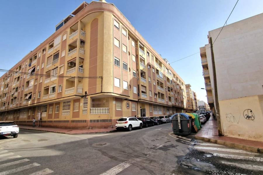 Sale - Apartment - Centro - Torrevieja