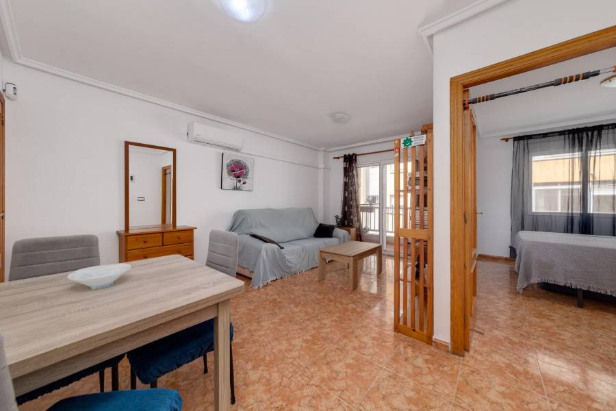 Venta - Apartamento - Estacion de autobuses - Torrevieja