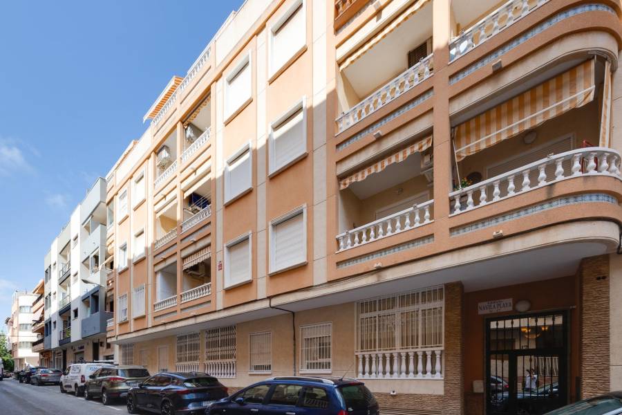 Sale - Apartment - Playa de los locos - Torrevieja