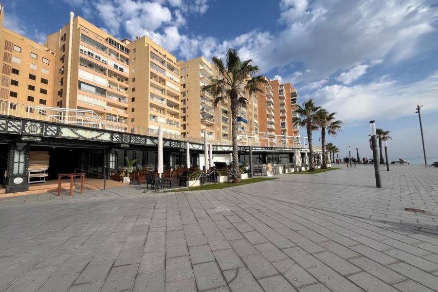 Venta - Apartamento - Playa del cura - Torrevieja