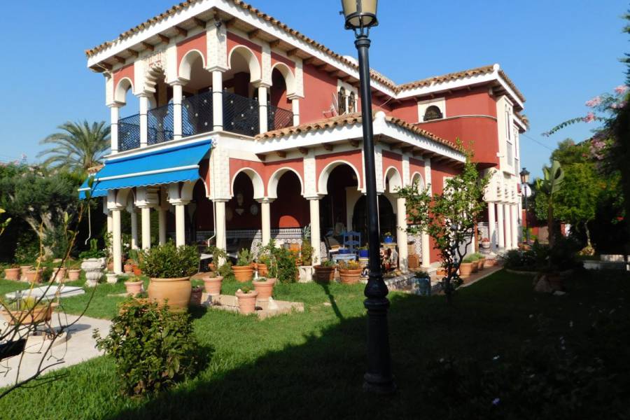 Vente - Villa de Luxe - Nueva Torrevieja - Torrevieja