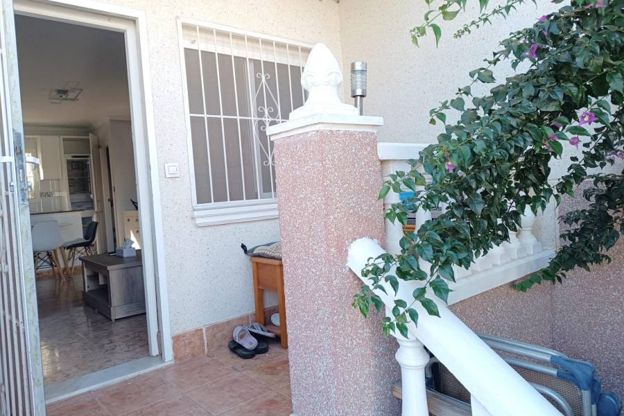 Venta - Apartamento - Nueva Torrevieja - Torrevieja