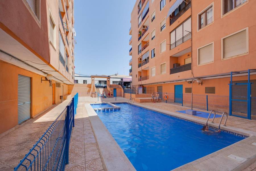 Sale - Apartment - Centro - Torrevieja