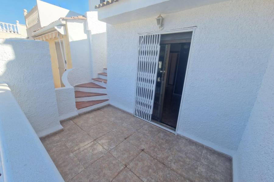 Sale - Terraced house - Estacion de autobuses - Torrevieja