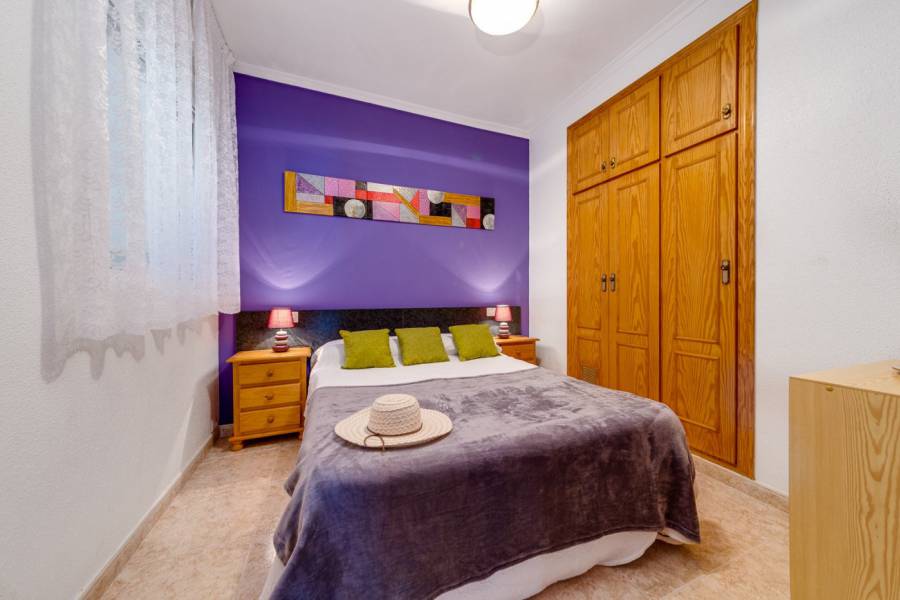 Sale - Apartment - Playa de los locos - Torrevieja