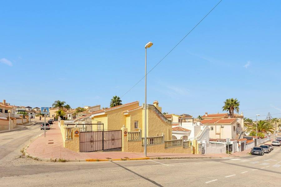 Vente - Villa - La  Marquesa Golf  - Ciudad quesada