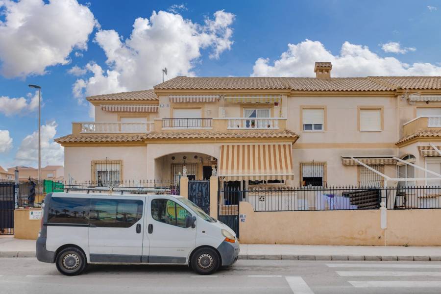 Venta - Bungalow Planta Alta - Aguas nuevas 2 - Torrevieja