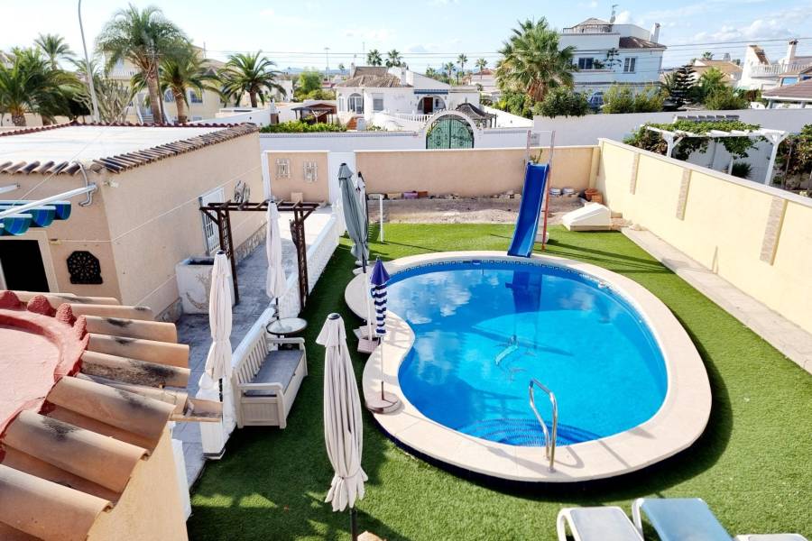 Sale - Villa - San luis - Torrevieja