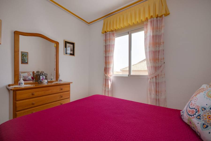 Vente - Bungalow Étage Haut - Aguas nuevas 1 - Torrevieja