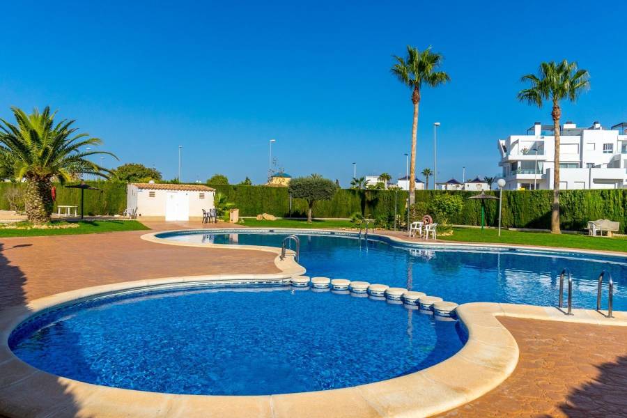 Venta - Ático - Urbanización Perla del Mar - Orihuela