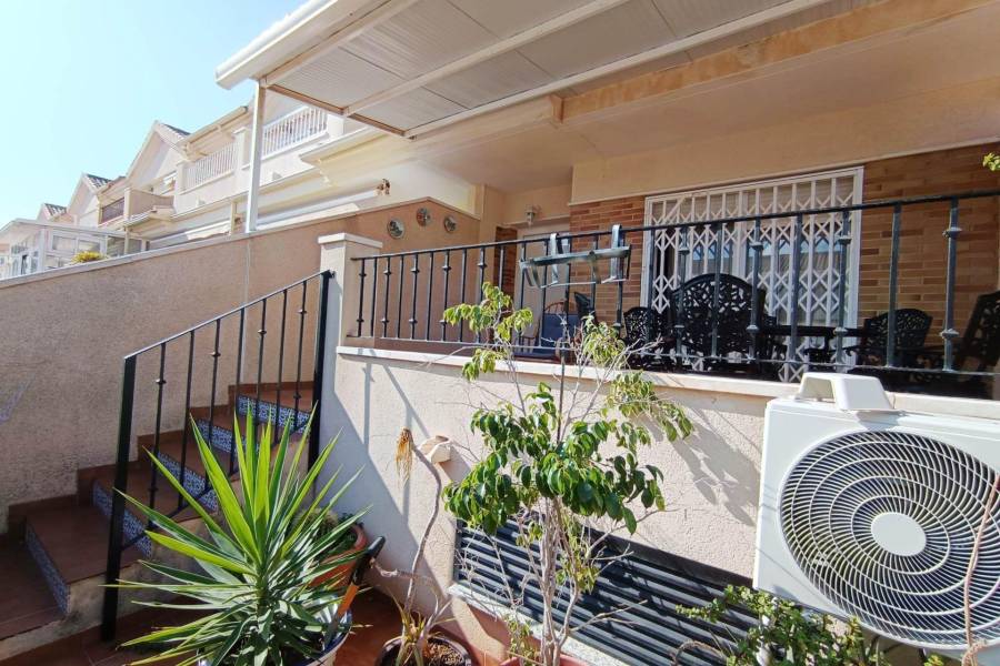 Sale - Terraced house - 200 m del mar - Santiago de la ribera