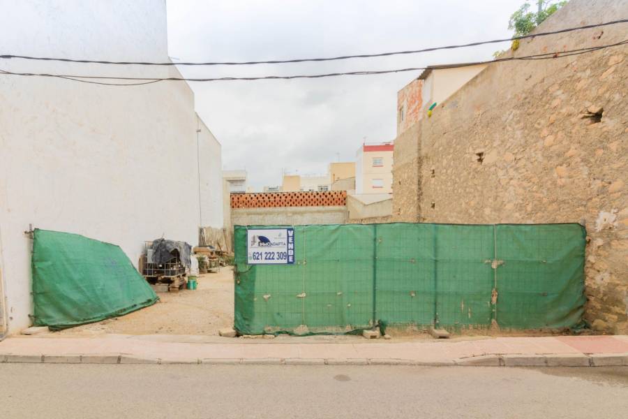 Venta - Terreno urbano - Molins - Orihuela