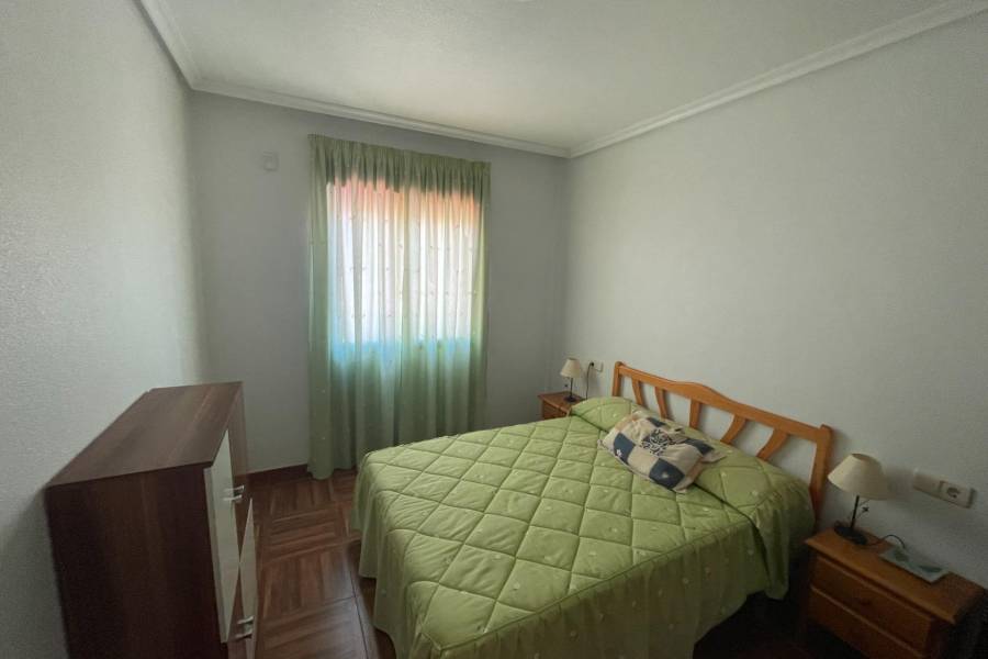 Venta - Bungalow - Aguas nuevas 1 - Torrevieja