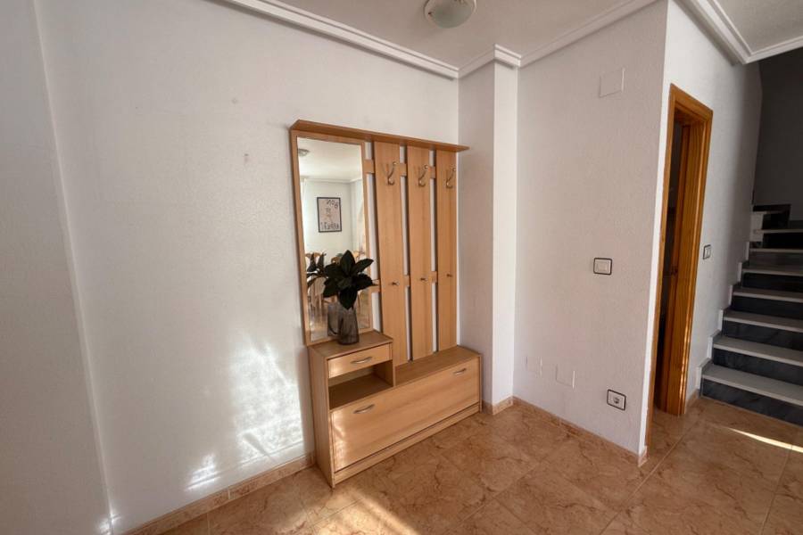 Sale - Terraced house - La Siesta - El Salado - Torreta - Torrevieja