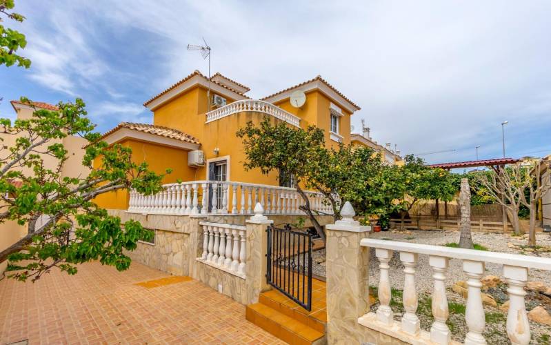 Chalet - Venta - Las Filipinas - Orihuela Costa