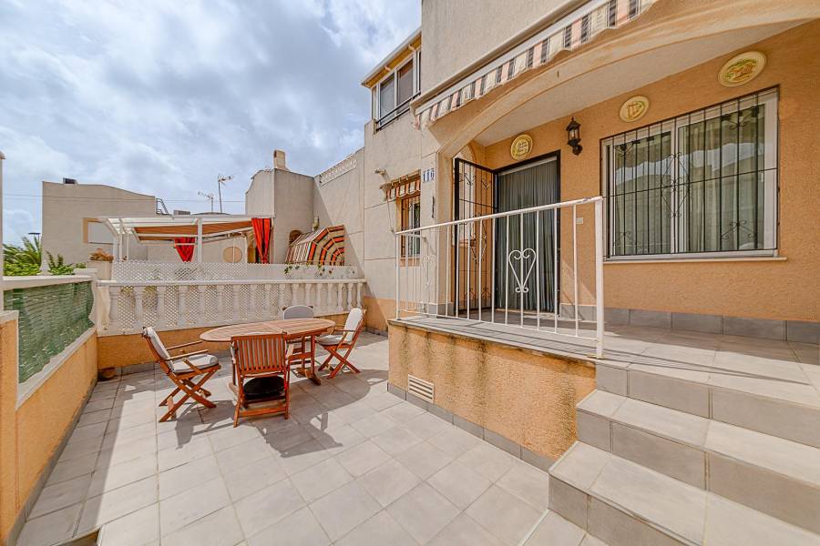 Venta - Adosado - Los balcones - Torrevieja