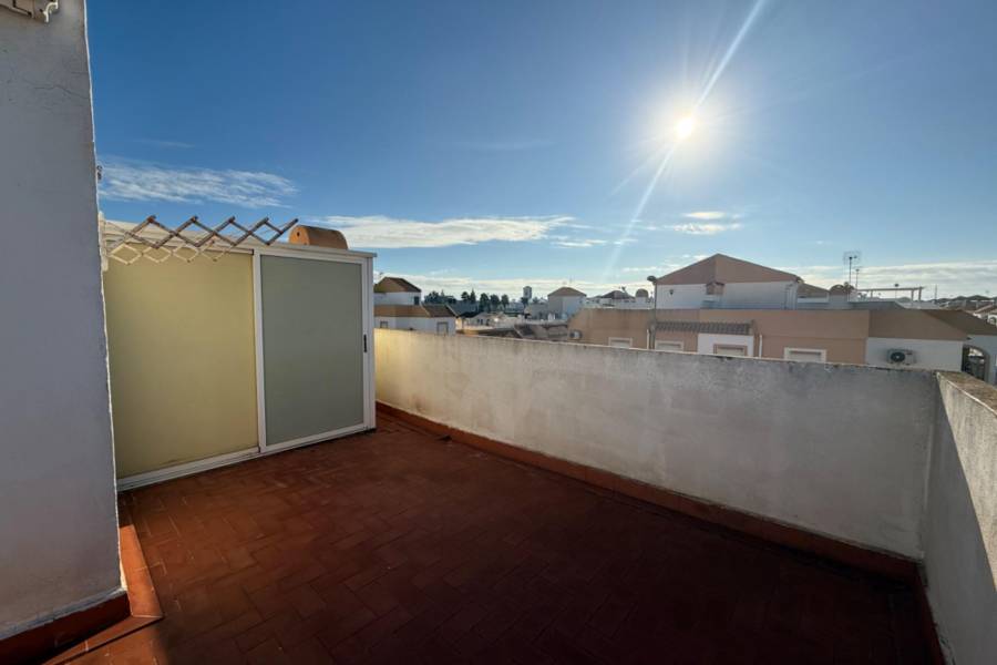 Sale - Terraced house - La Siesta - El Salado - Torreta - Torrevieja