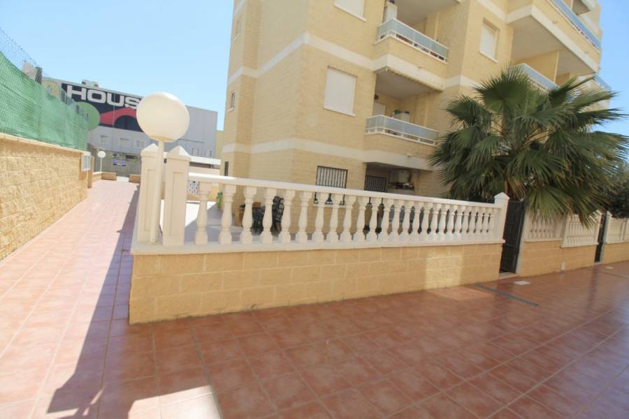 Venta - Planta baja - Aguas nuevas 1 - Torrevieja