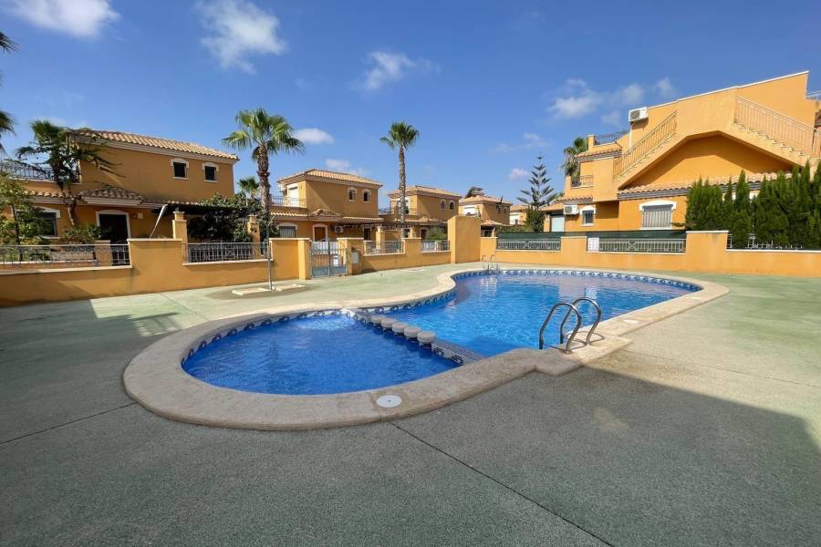 Vente - Maison mitoyenne - Sector 25 - Torrevieja