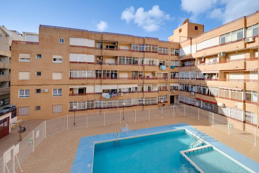 Sale - Apartment - Centro - Torrevieja