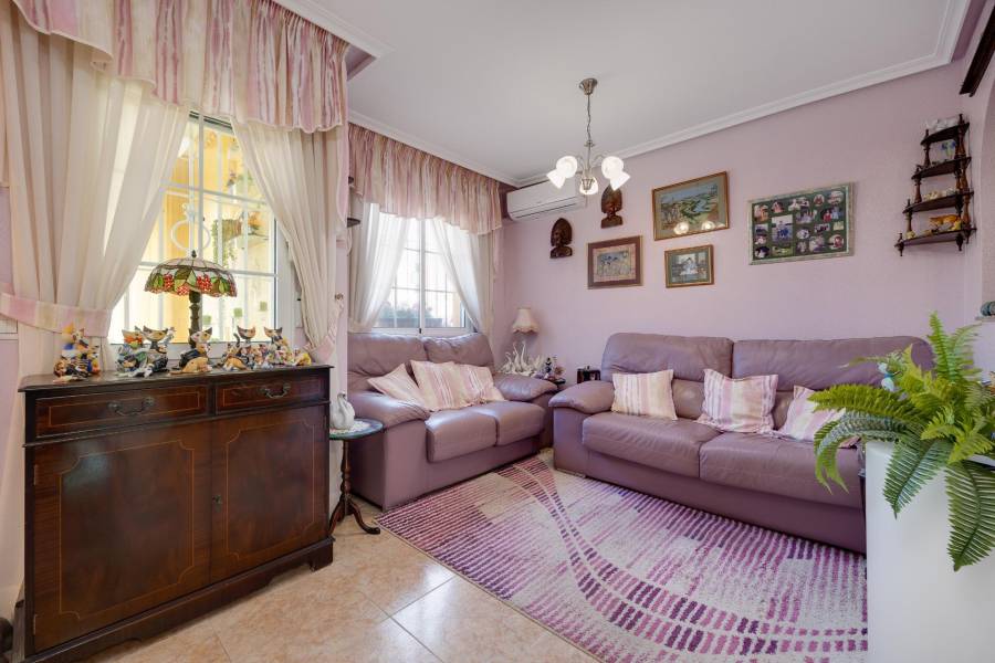 Sale - Terraced house - Aguas nuevas 2 - Torrevieja