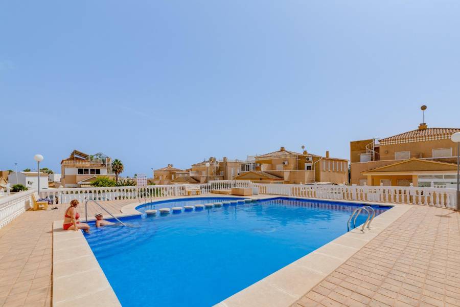 Venta - Chalet - Aguas nuevas 1 - Torrevieja