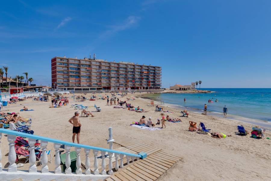 Venta - Apartamento - Playa de los locos - Torrevieja