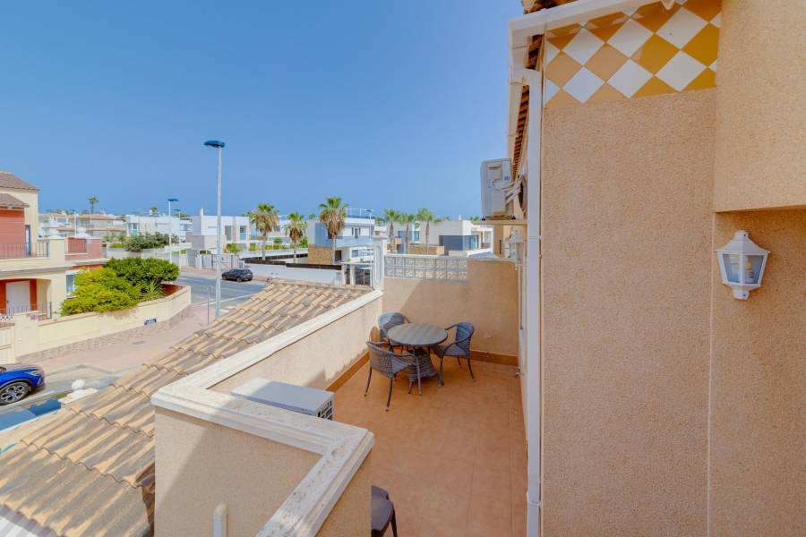 Venta - Chalet - Aguas nuevas 1 - Torrevieja