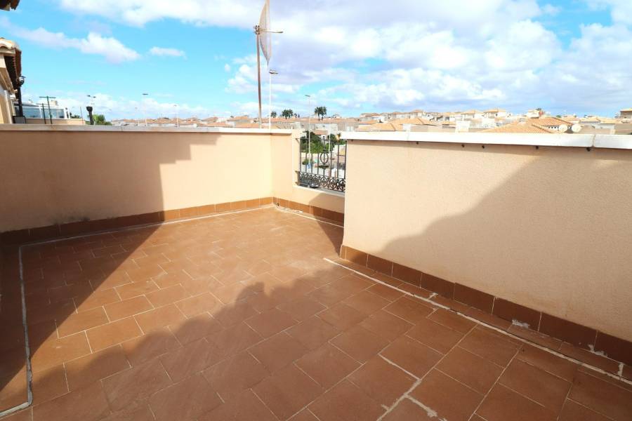 Sale - Terraced house - Aguas nuevas 1 - Torrevieja