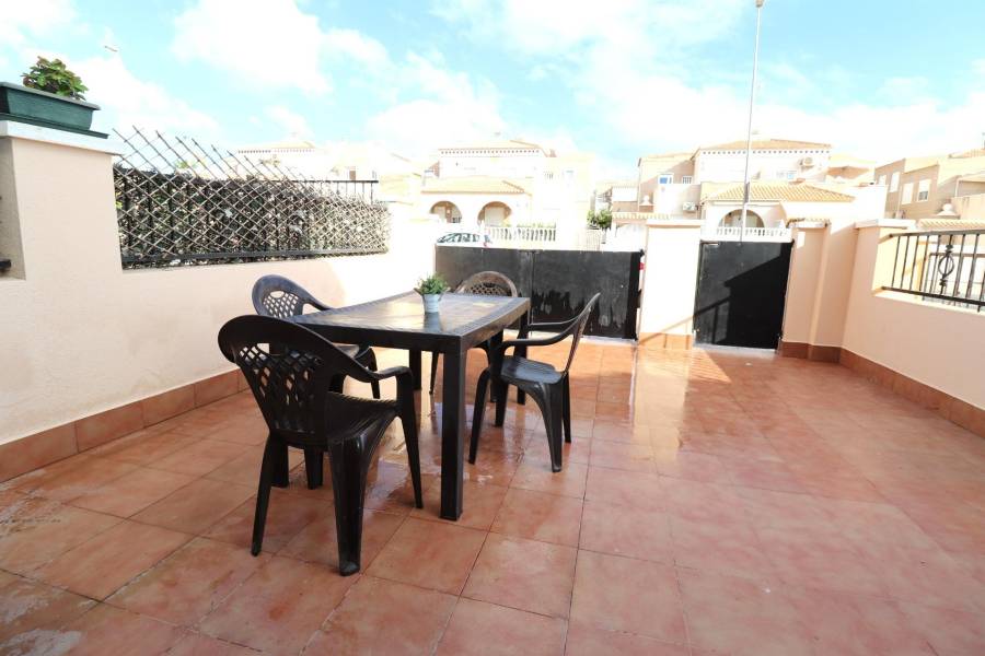 Sale - Terraced house - Aguas nuevas 1 - Torrevieja