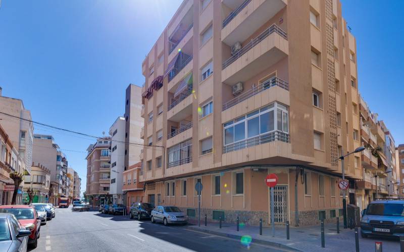 Apartamento - Sale - Los balcones - Torrevieja