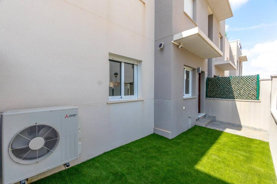 Sale - Apartment - Sector 25 - Torrevieja