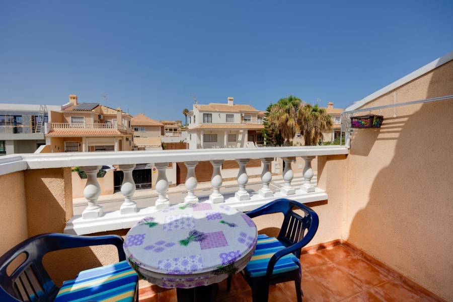 Vente - Bungalow Étage Haut - Aguas nuevas 1 - Torrevieja