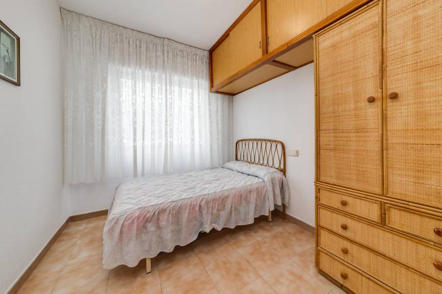 Venta - Apartamento - Playa de los locos - Torrevieja