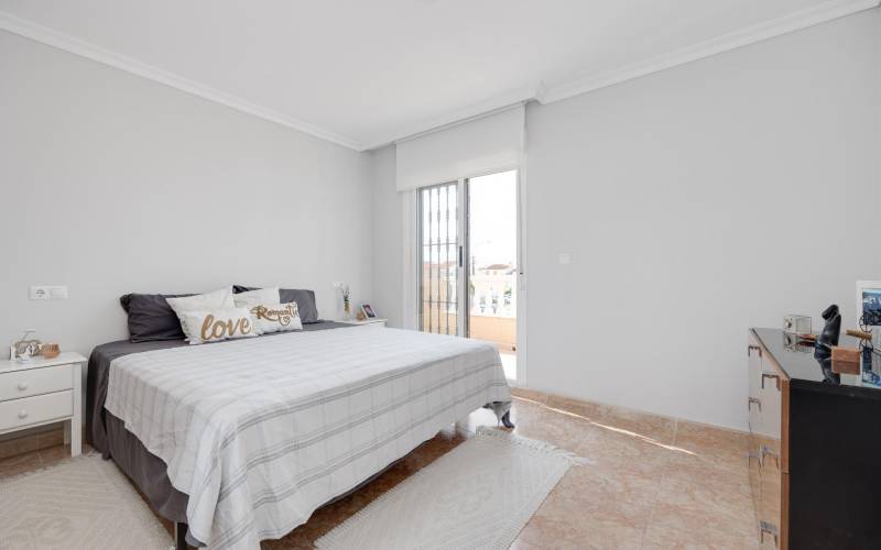 Chalet - Venta - San luis - Torrevieja