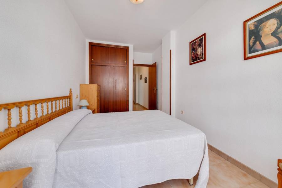 Venta - Apartamento - Playa de los locos - Torrevieja