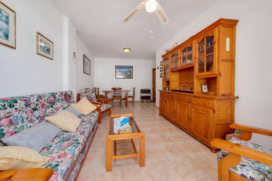 Sale - Apartment - Playa de los locos - Torrevieja