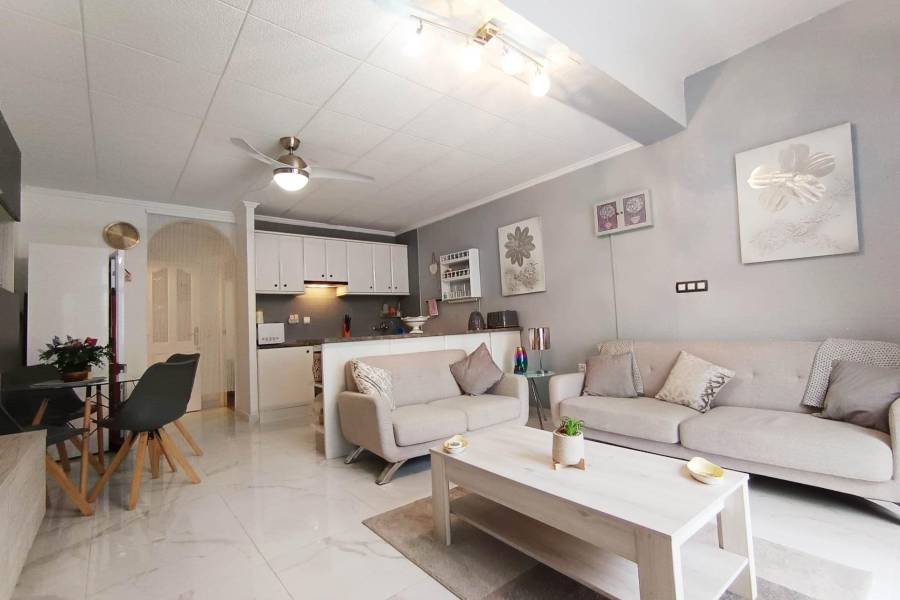 Sale - Bungalow - La Siesta - El Salado - Torreta - Torrevieja