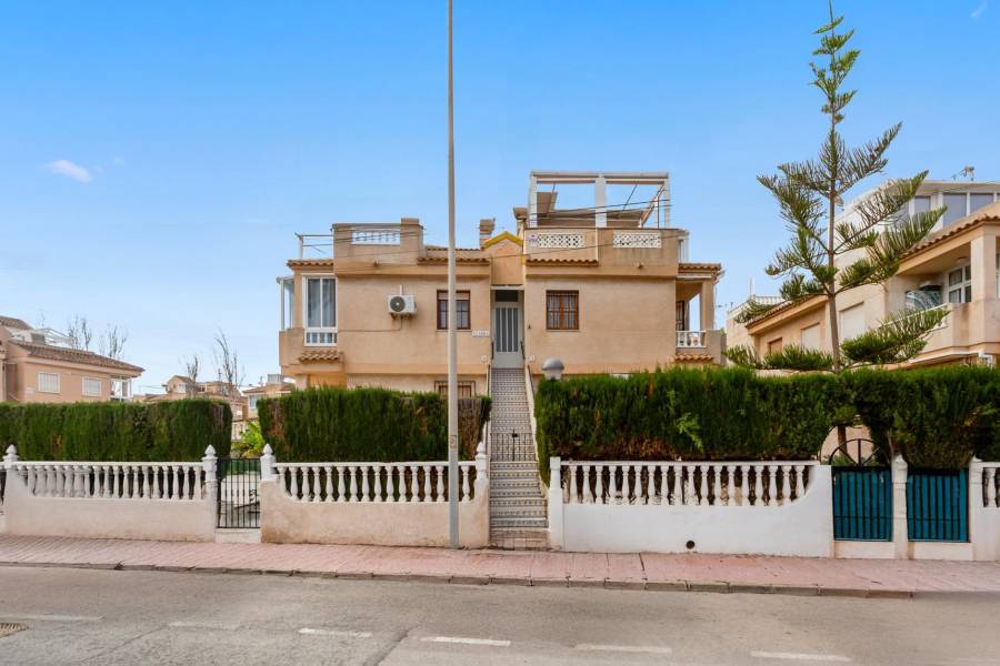 Venta - Bungalow Planta Alta - Aguas nuevas 2 - Torrevieja
