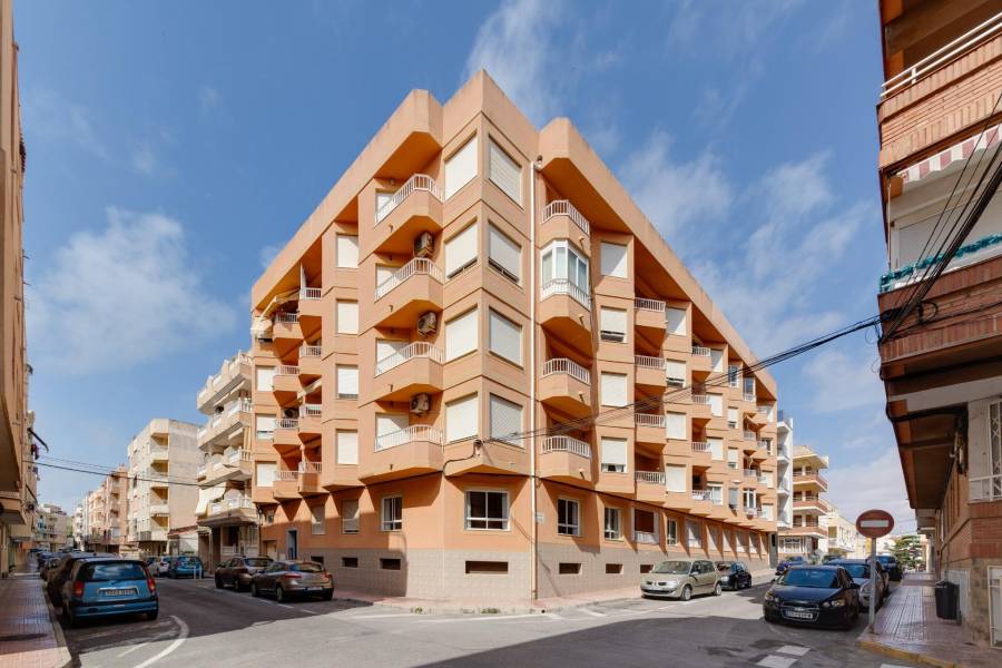 Venta - Apartamento - Playa de los locos - Torrevieja