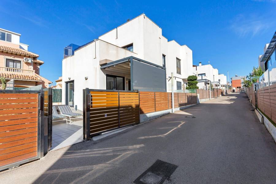 Vente - Villa - Sector 25 - Torrevieja