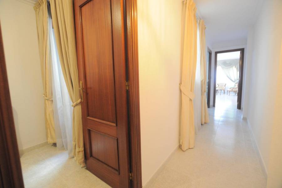 Sale - Flat - Centro - Torrevieja