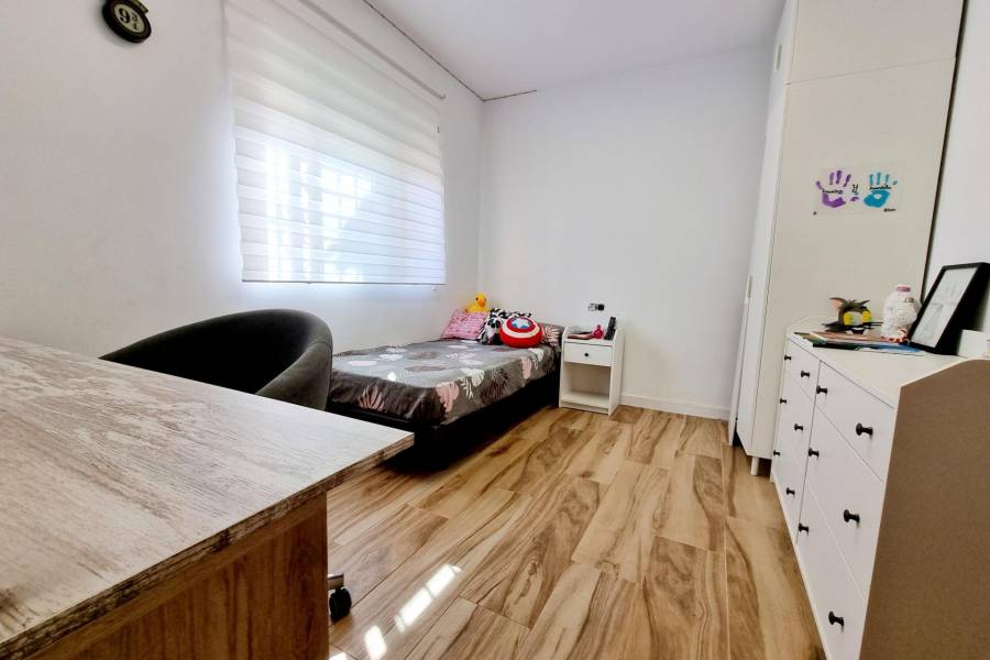 Sale - Villa - San luis - Torrevieja