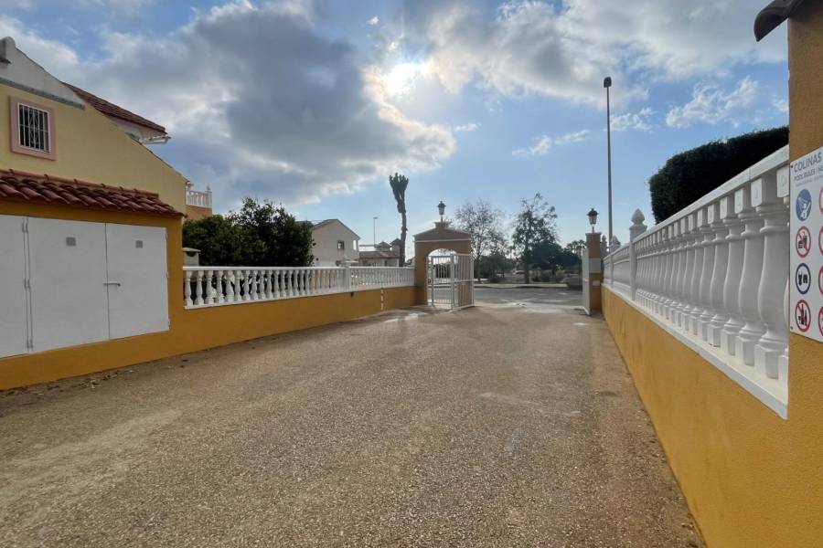 Vente - Maison mitoyenne - Lomas de Cabo Roig - Orihuela Costa