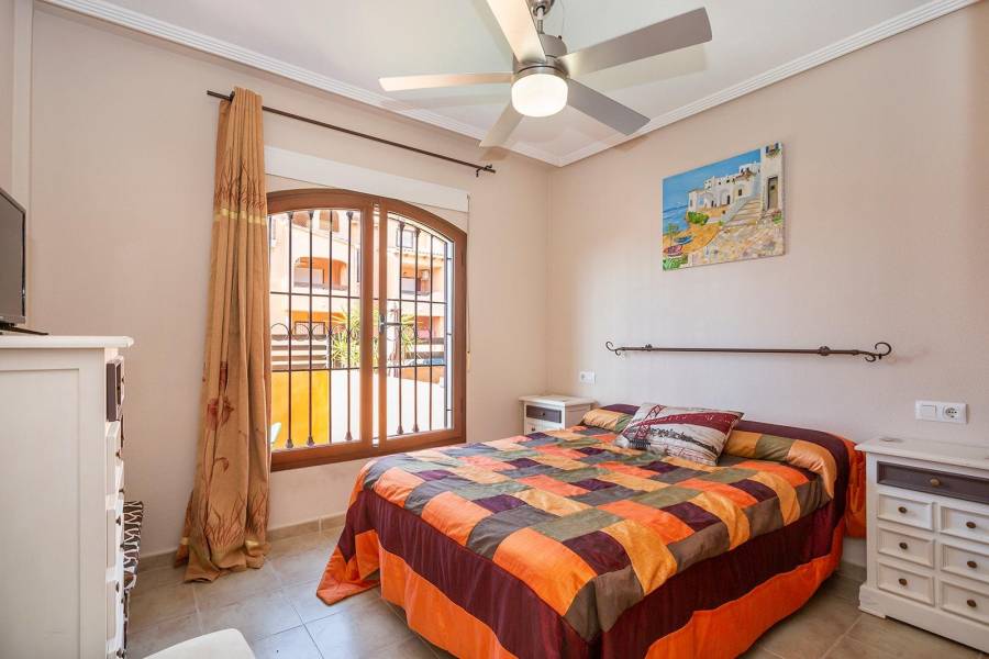 Vente - Bungalow Étage Bas - Torrejón - Torrevieja