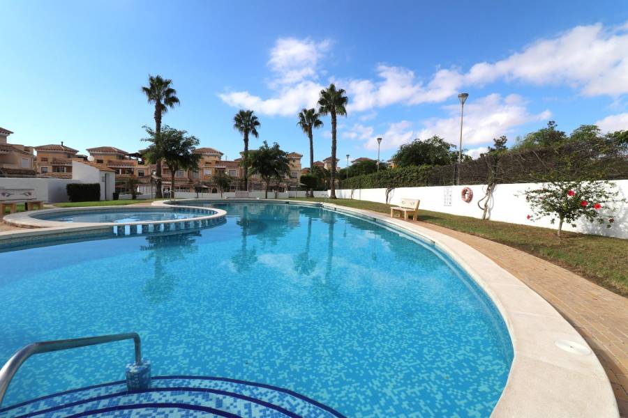 Vente - Maison mitoyenne - Aguas nuevas 1 - Torrevieja