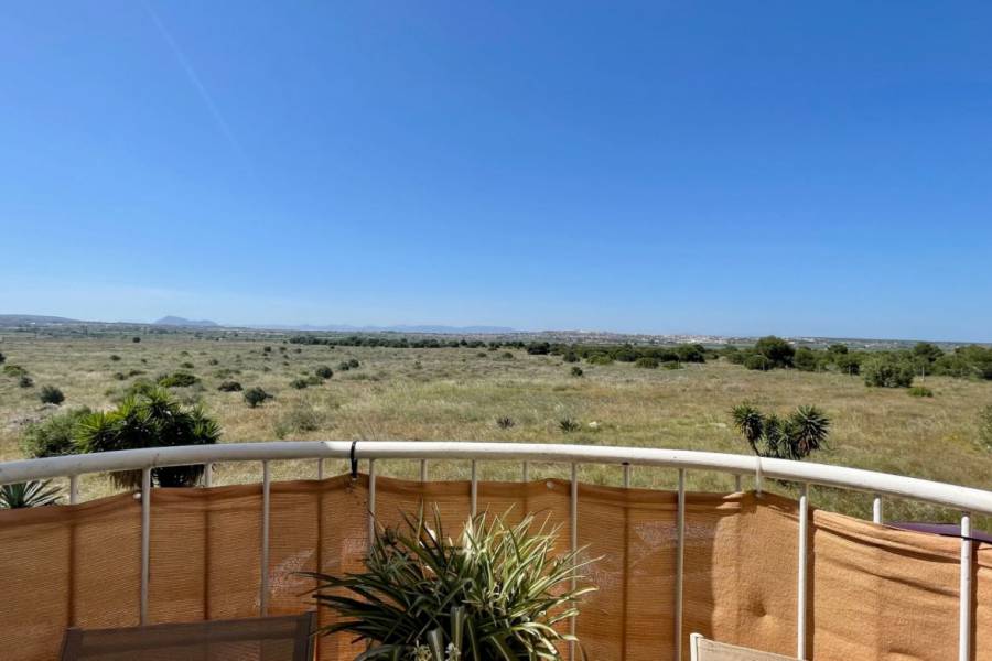 Sale - Bungalow Top Floor - San luis - Torrevieja