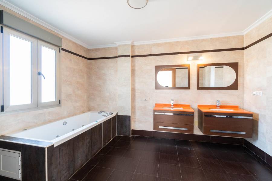 Venta - Chalet - Aguas nuevas 2 - Torrevieja