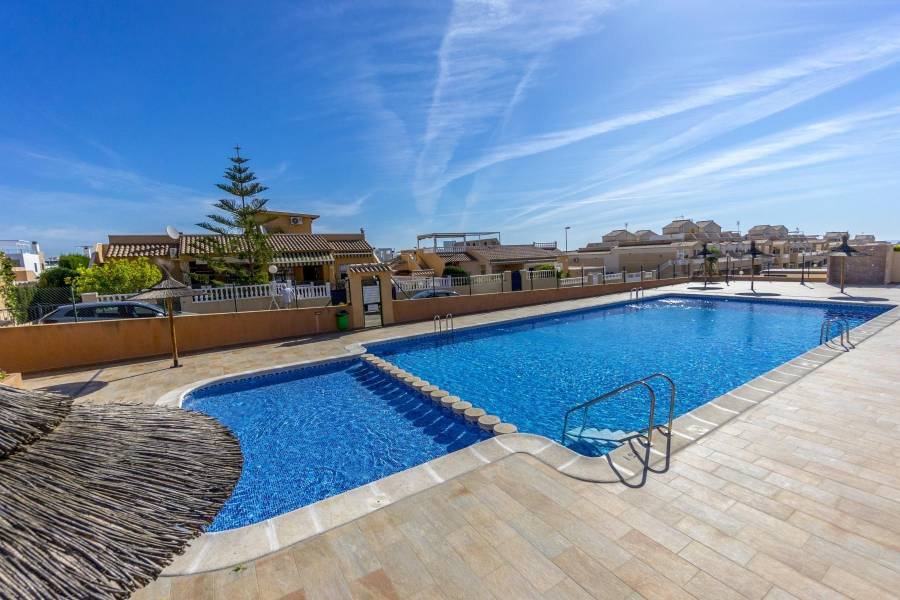 Venta - Ático - Urbanización Perla del Mar - Orihuela